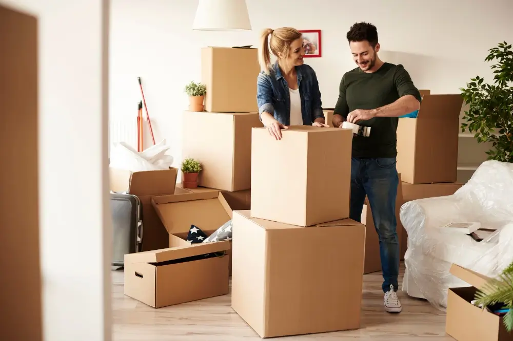 Couple moving from London to Manchester Couple moving from London to Manchester